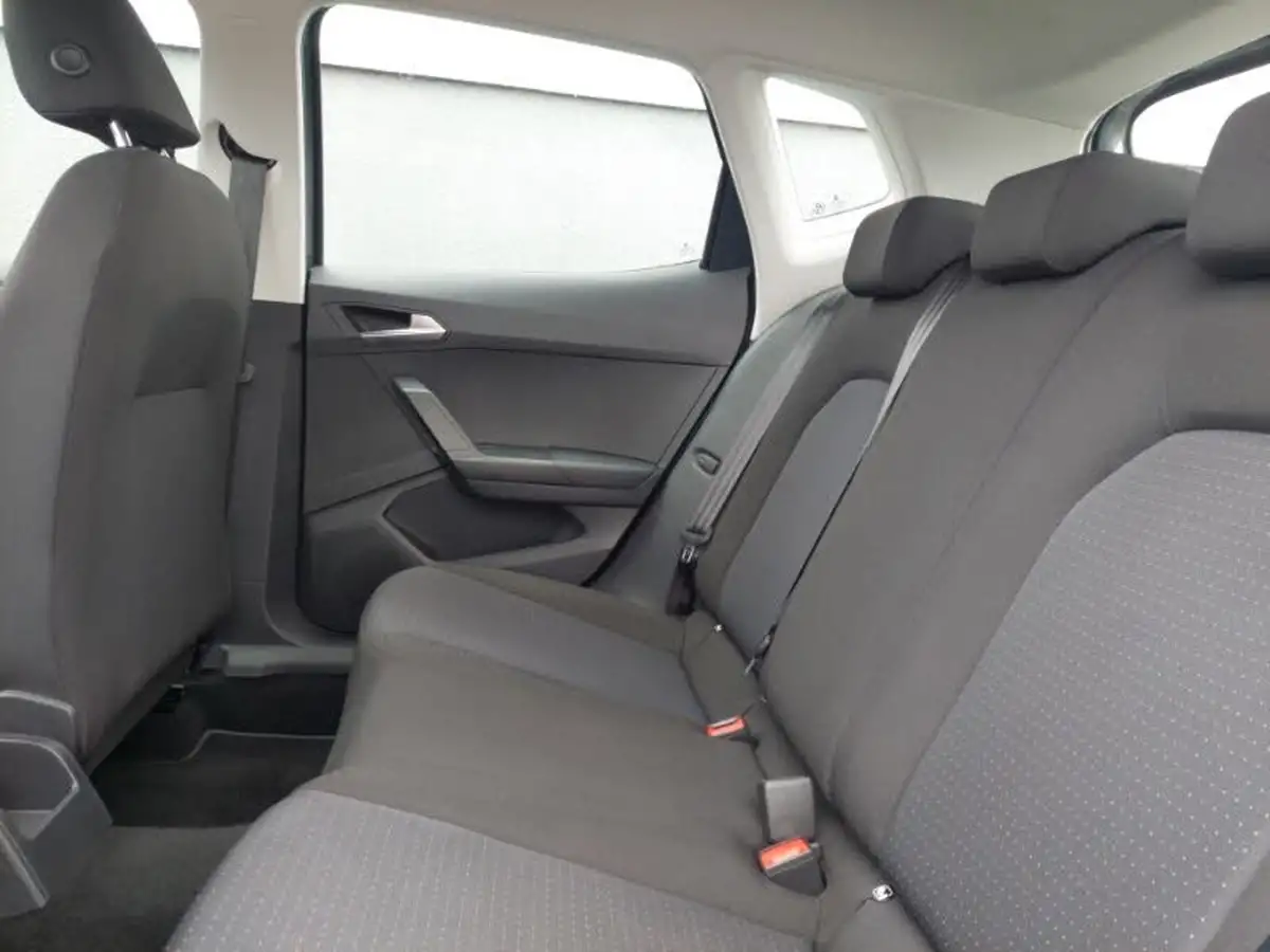2022-seat-arona-10-tsi-se-technology-big-5