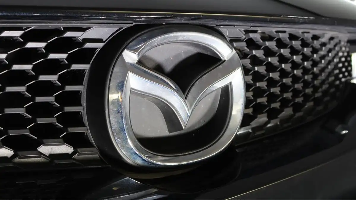 2021-mazda-mx-30-e-sport-lux-big-21