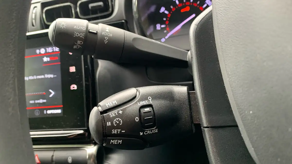 2024-citroen-c3-12-puretech-plus-110ps-eat6-big-26