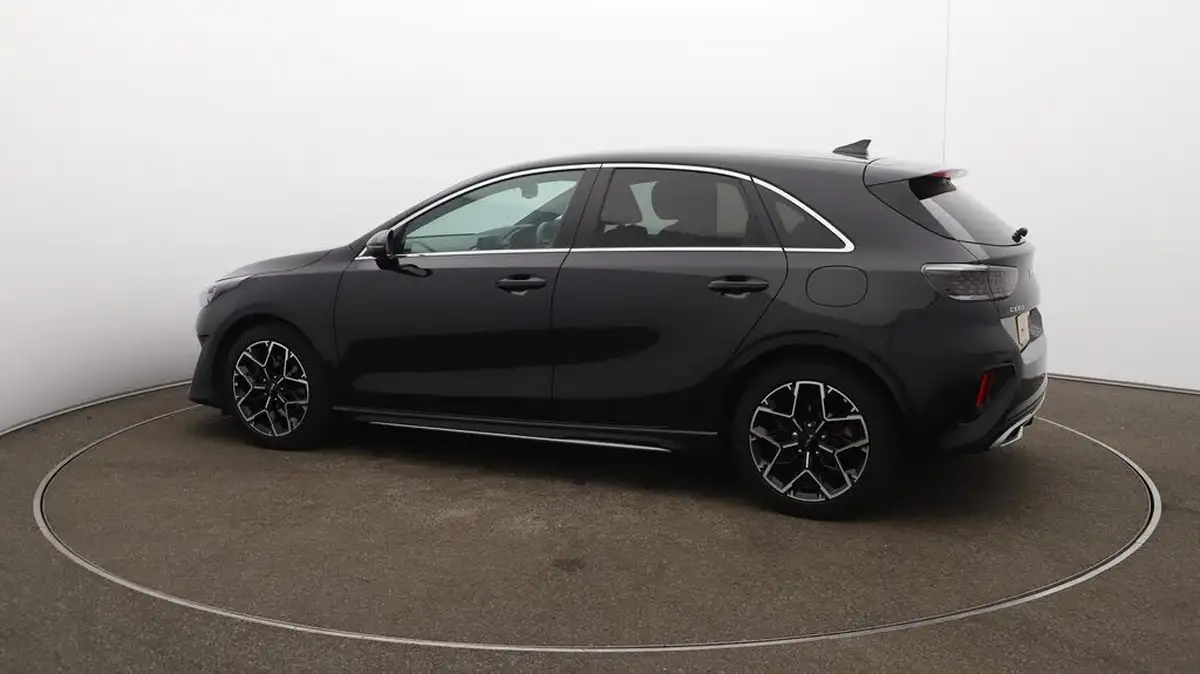 2022-kia-ceed-15-t-gdi-gt-line-big-47