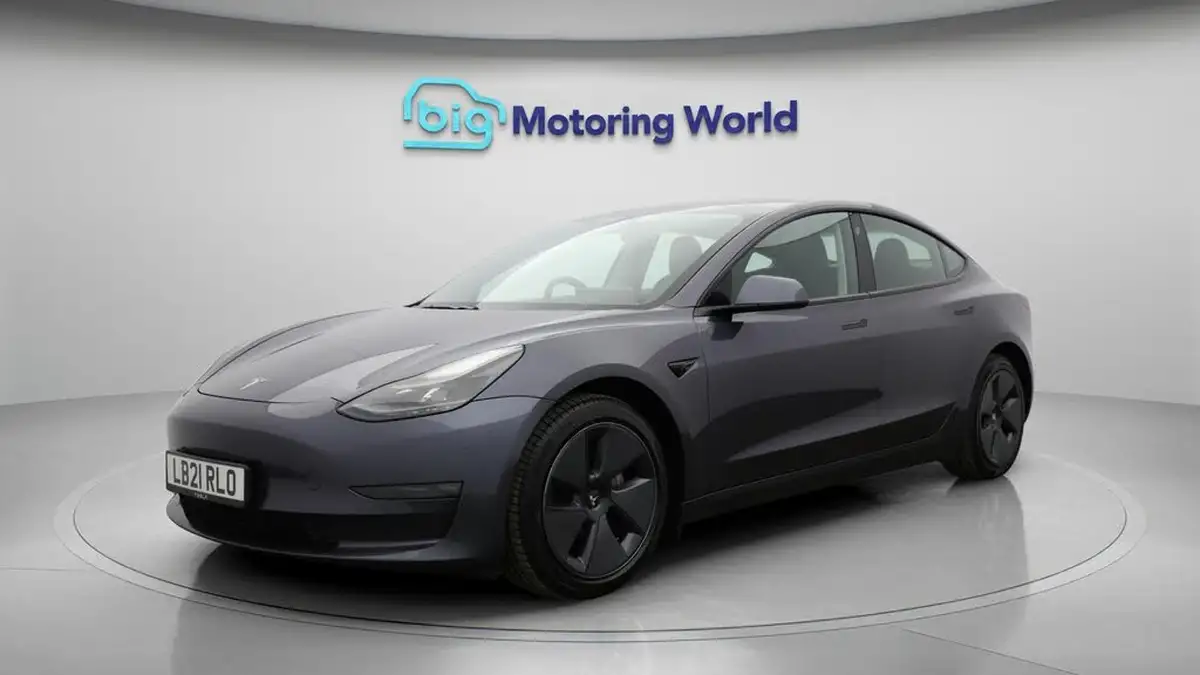 2021-tesla-model-3-e-long-range-4x4-big-3