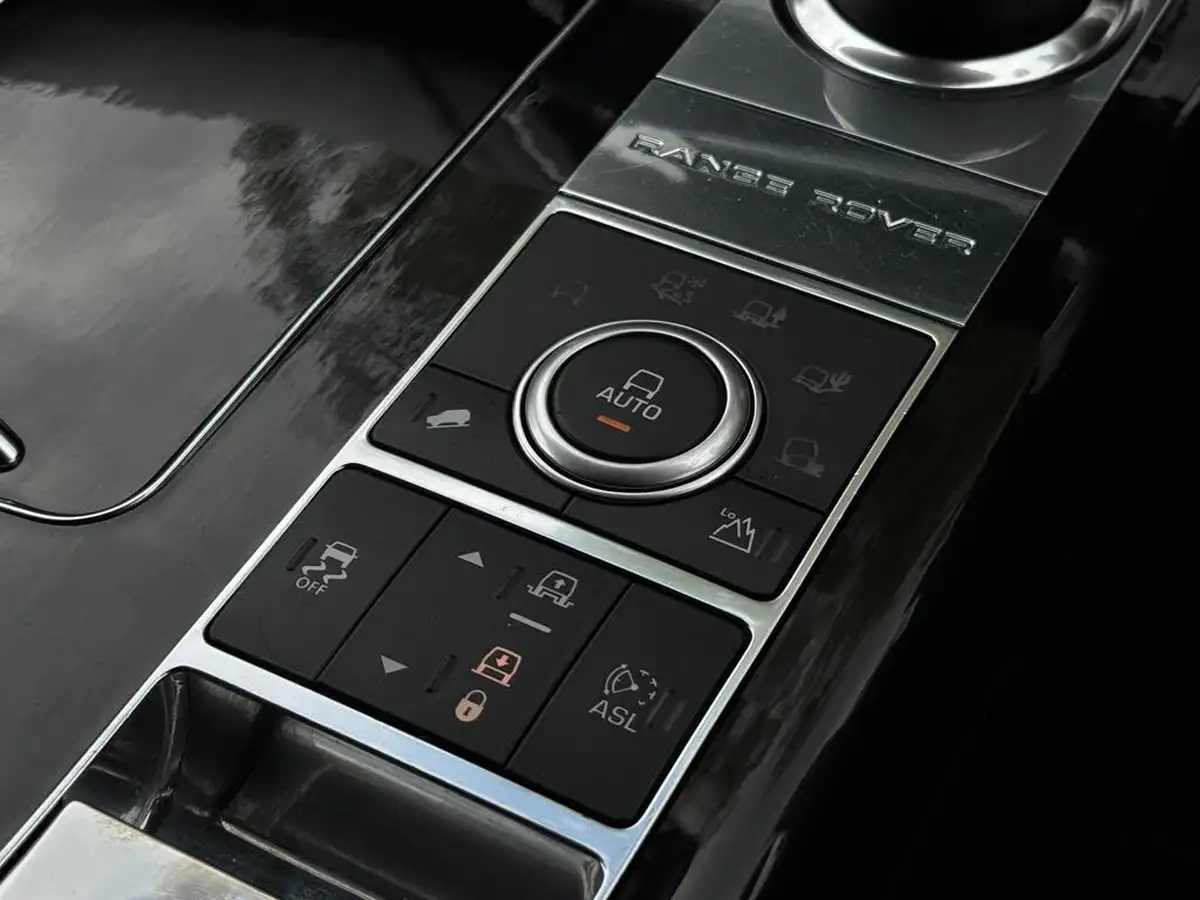 2013-land-rover-range-rover-44-sdv8-autobiography-big-40