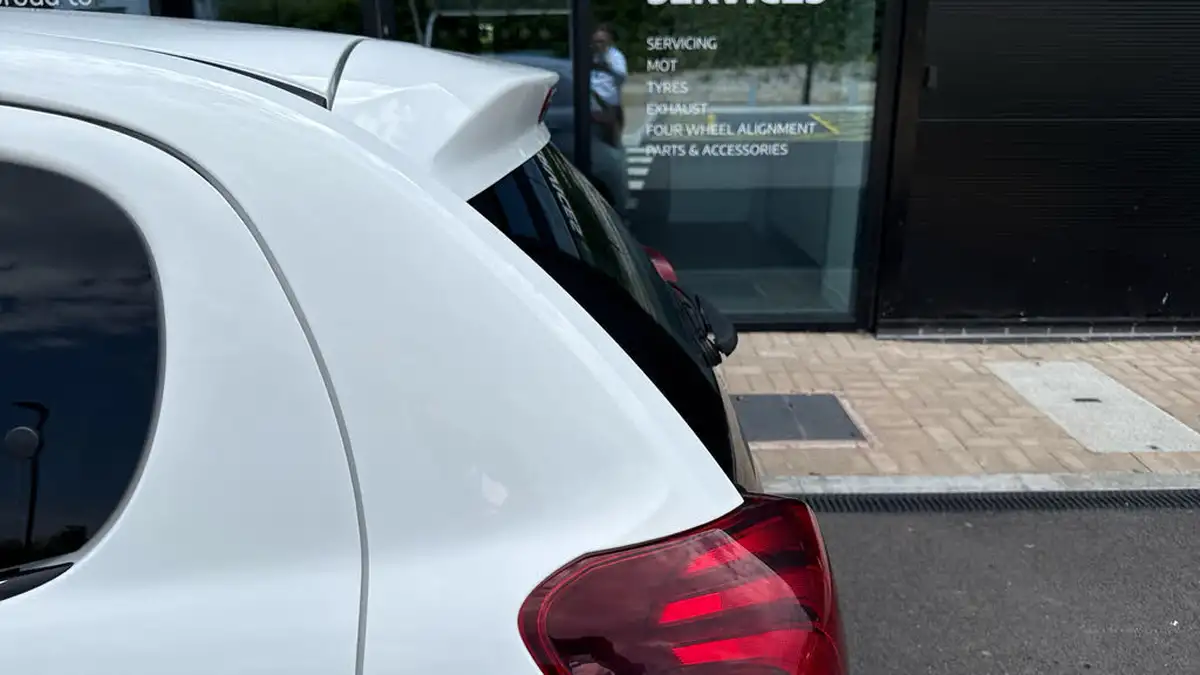 2021-peugeot-108-10-collection-hatchback-big-41