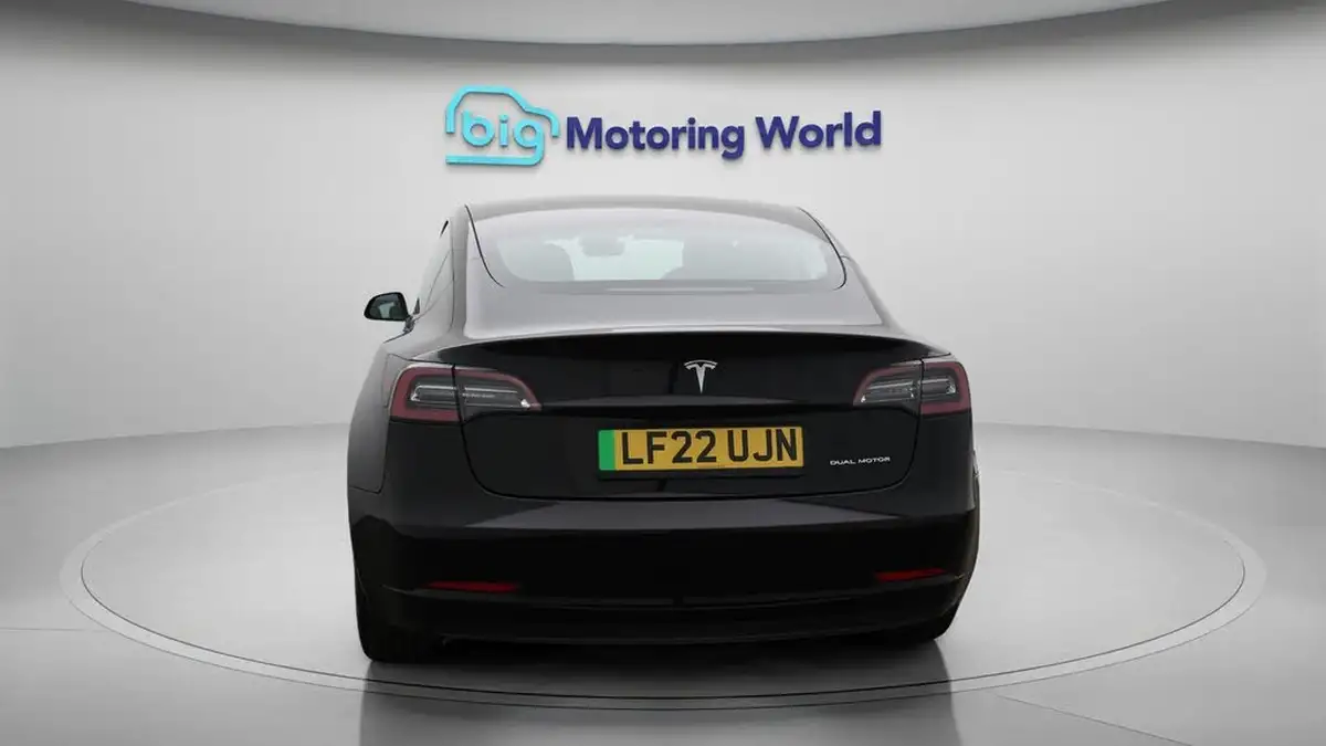 2022-tesla-model-3-e-long-range-big-6