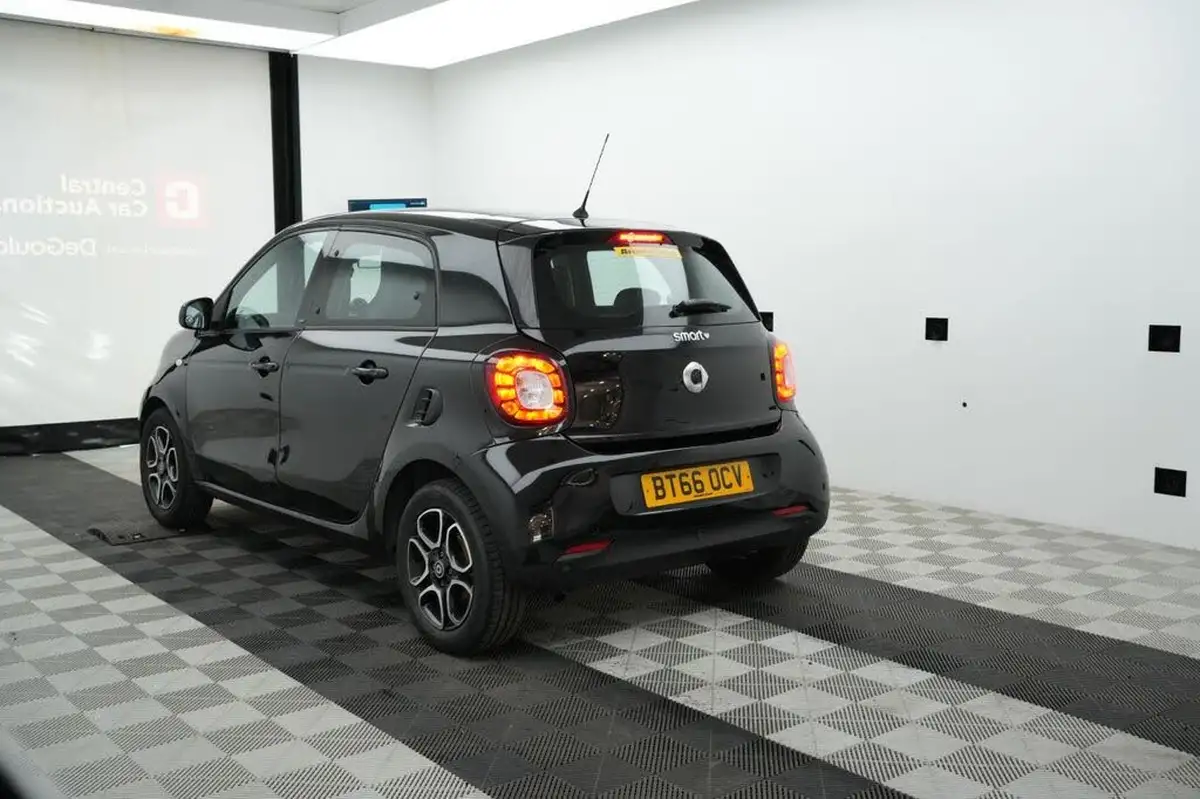 2016-smart-forfour-10-prime-71bhp-premium-plusss-twinamic-big-7