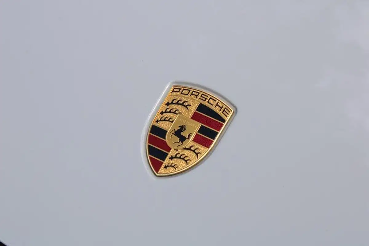 2023-porsche-taycan-e-turbo-cross-turismo-big-41