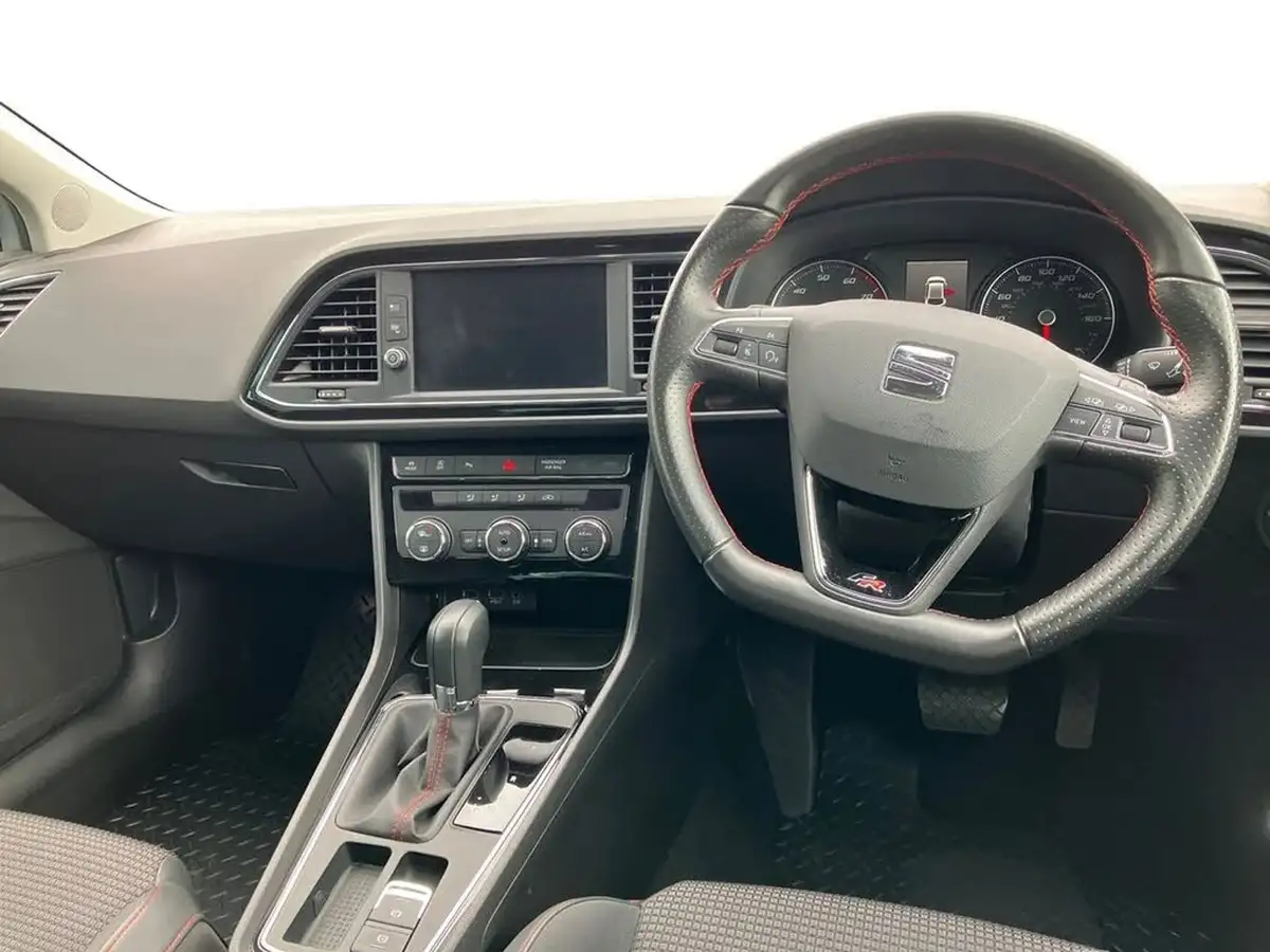 2020-seat-leon-15-tsi-evo-fr-150ps-hatchback-dsg-big-9