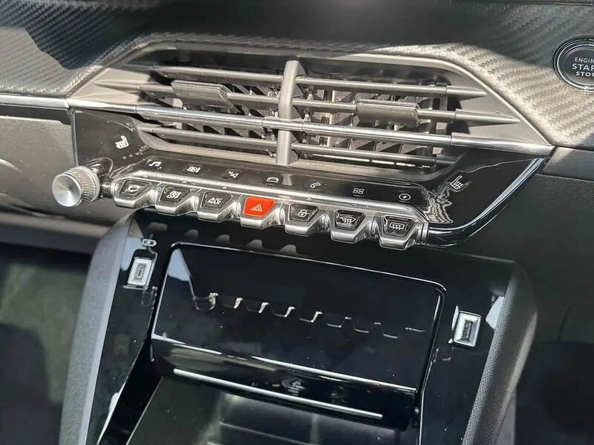 2021-peugeot-2008-suv-e-gt-premium-big-36