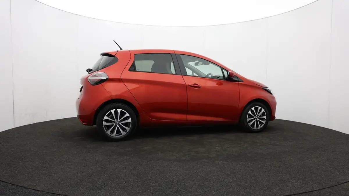 2022-renault-zoe-e-gt-line-big-38
