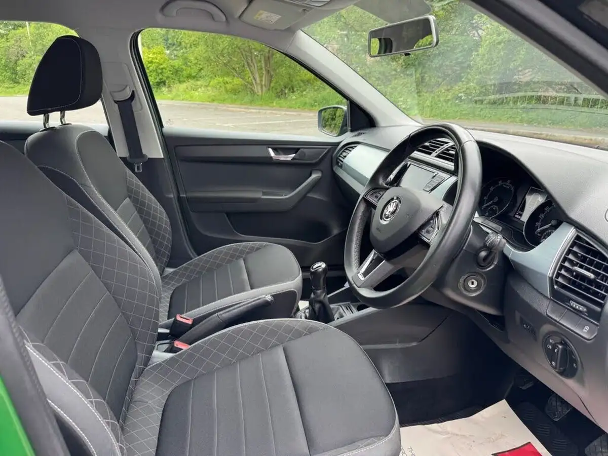 2019-skoda-fabia-10-tsi-colour-edition-big-18