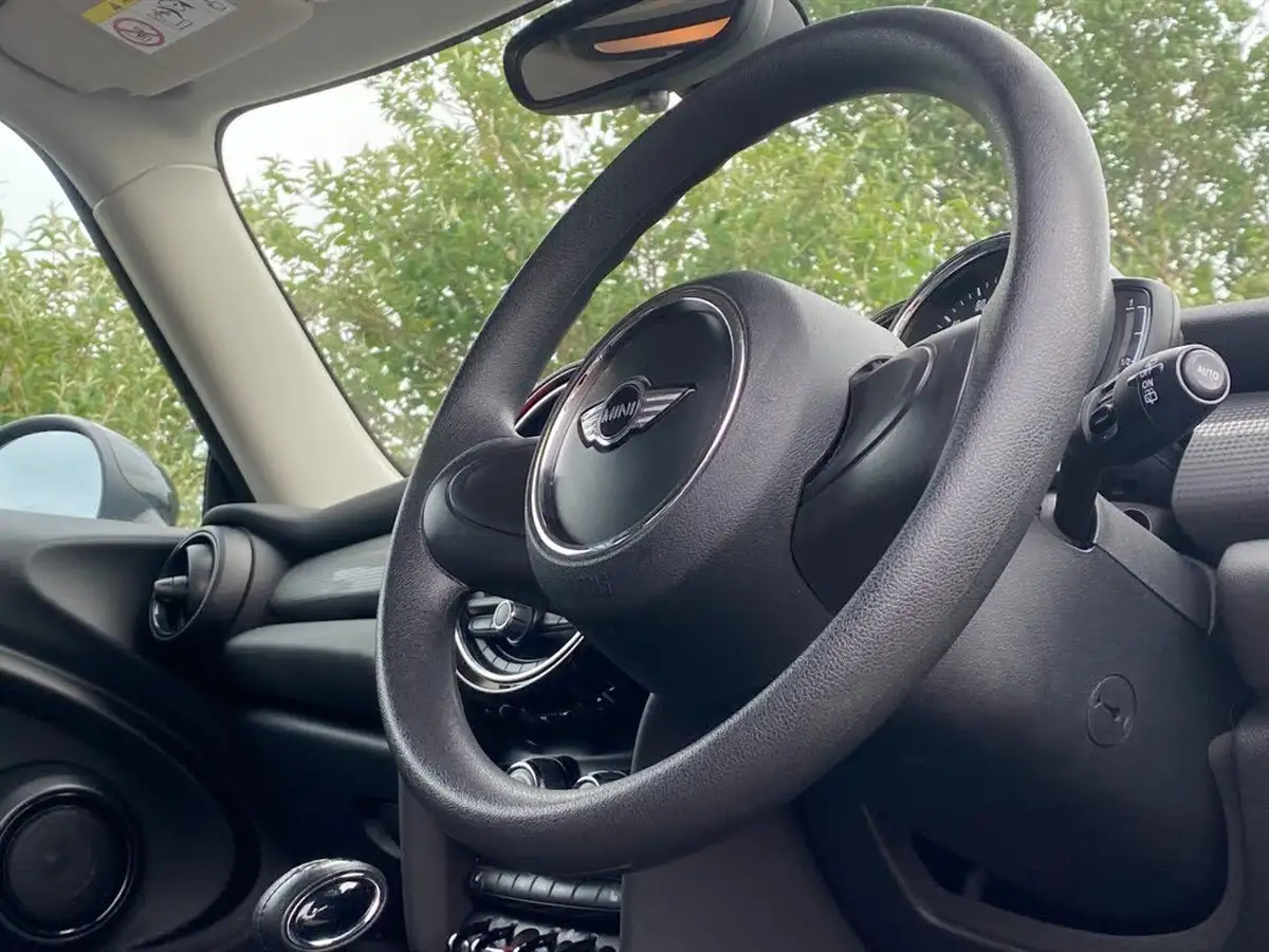 2018-mini-cooper-15-cooper-series-ii-ss-hatchback-3d-auto-big-26