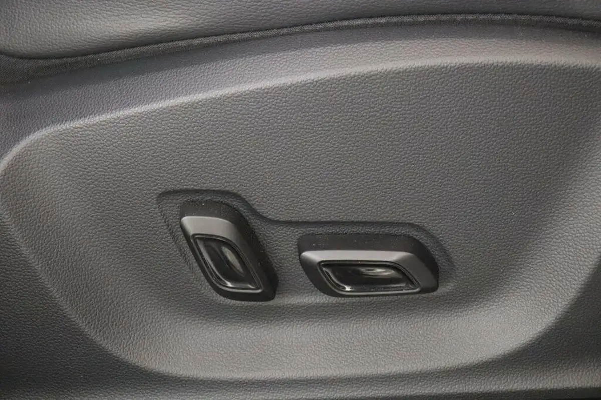 2021-mg-zs-suv-e-exclusive-ev-big-18