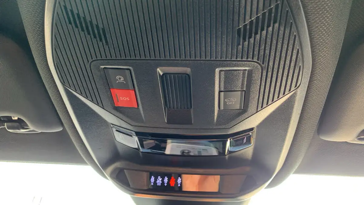 2024-peugeot-308-16-puretech-gt-180ps-big-34