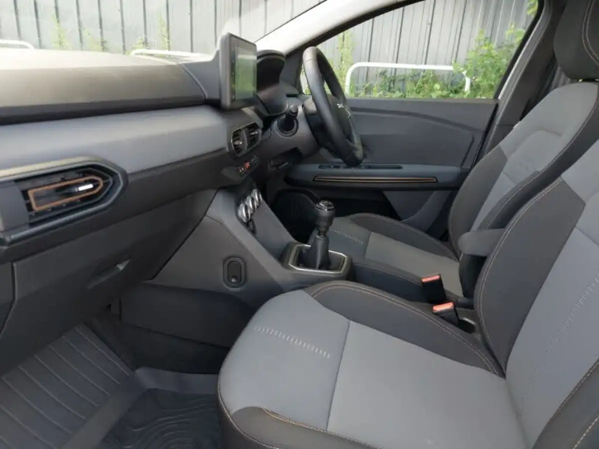2023-dacia-sandero-stepway-10-tce-essential-90bhp-big-4
