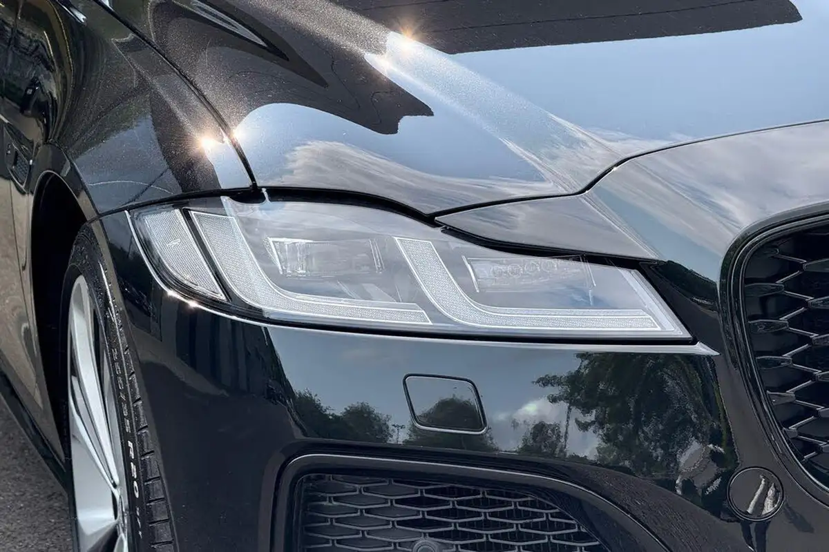 2024-jaguar-xf-20-p300-300-sport-saloon-4d-big-57