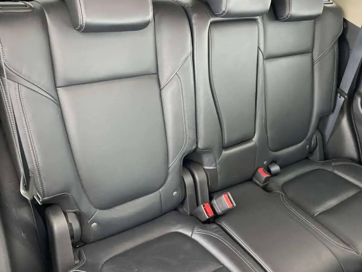 2020-mitsubishi-outlander-20-exceed-big-7