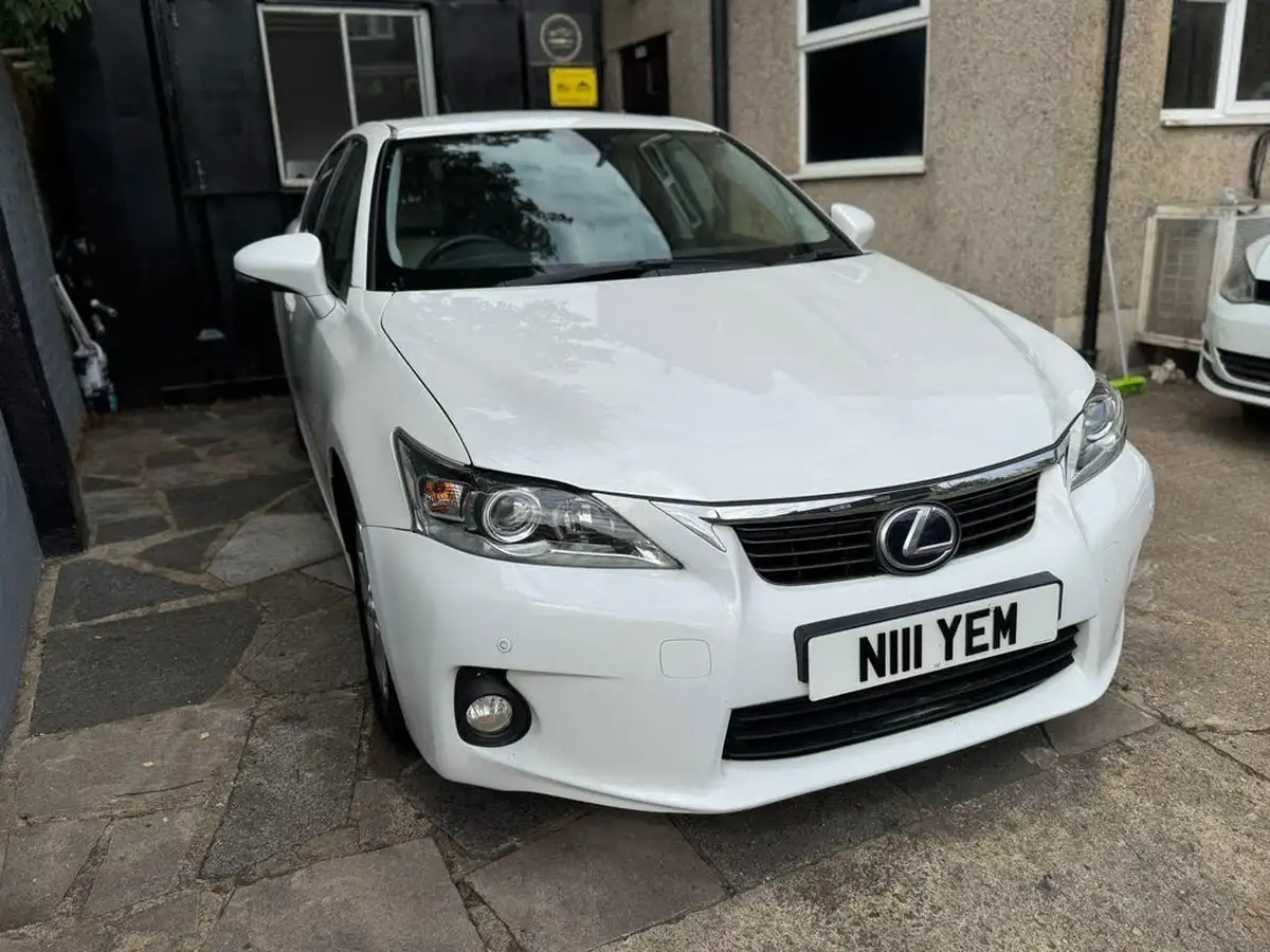 2012-lexus-ct-200h-18-se-l-cruise-big-1