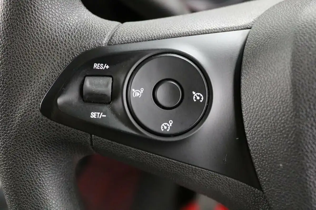 2021-vauxhall-combo-15cdti-dynamic-2300-100pseu6dt-l2h1-panel-big-29