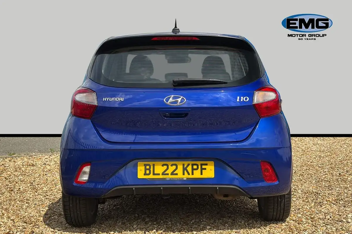 2022-hyundai-i10-10-se-connect-big-5