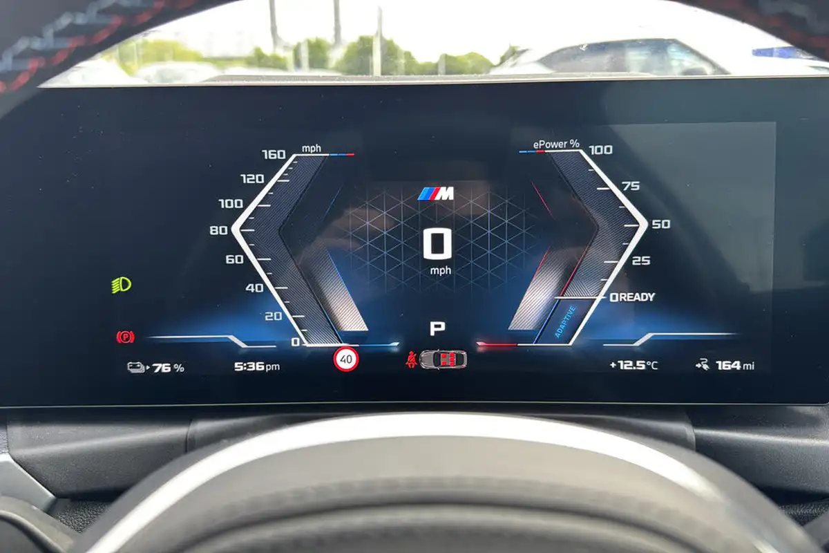 2024-bmw-i4-e-m50-big-13