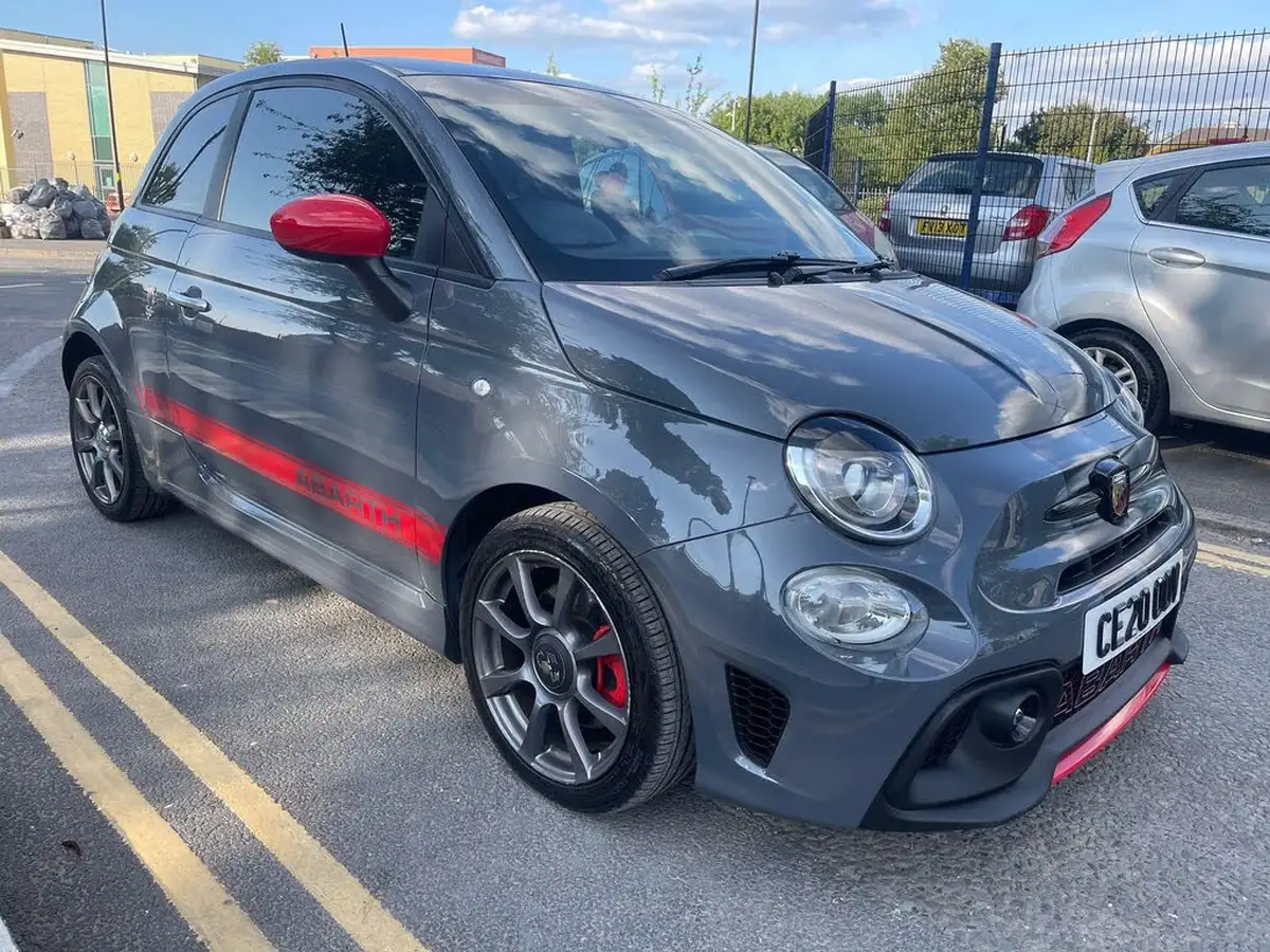 2020-abarth-595-14-tjet-big-2