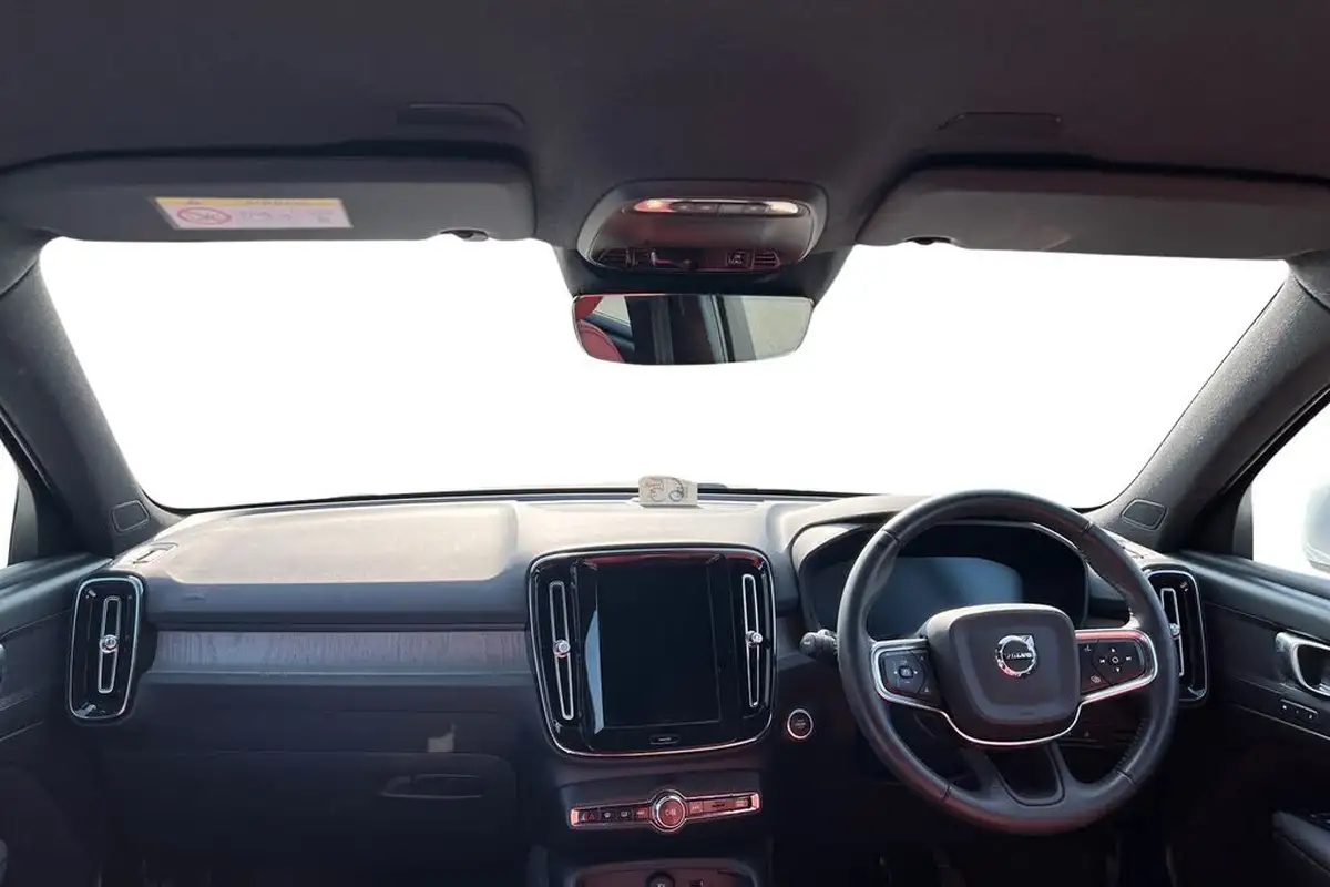 2021-volvo-xc40-15-t4-inscription-208bhp-big-5
