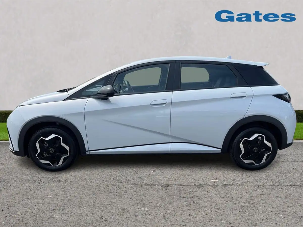 2024-byd-dolphin-e-active-big-3