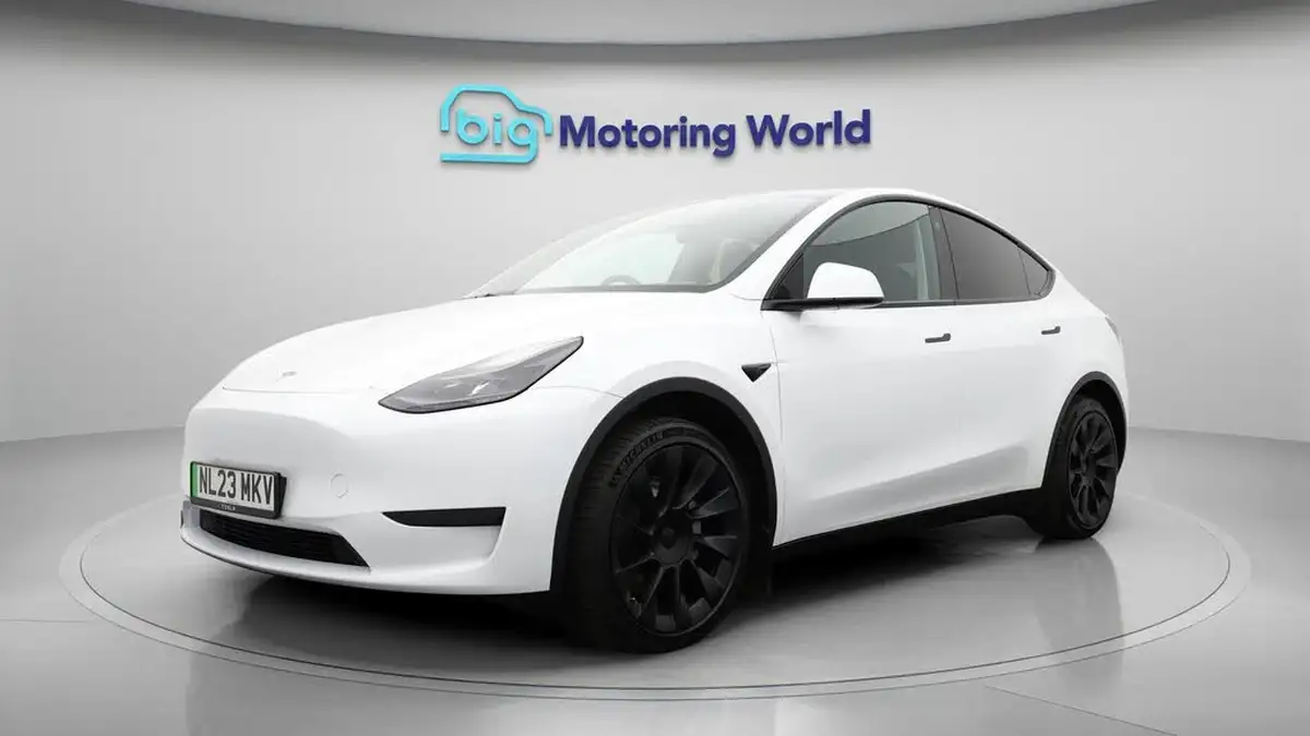 2023-tesla-model-y-e-rwd-big-3