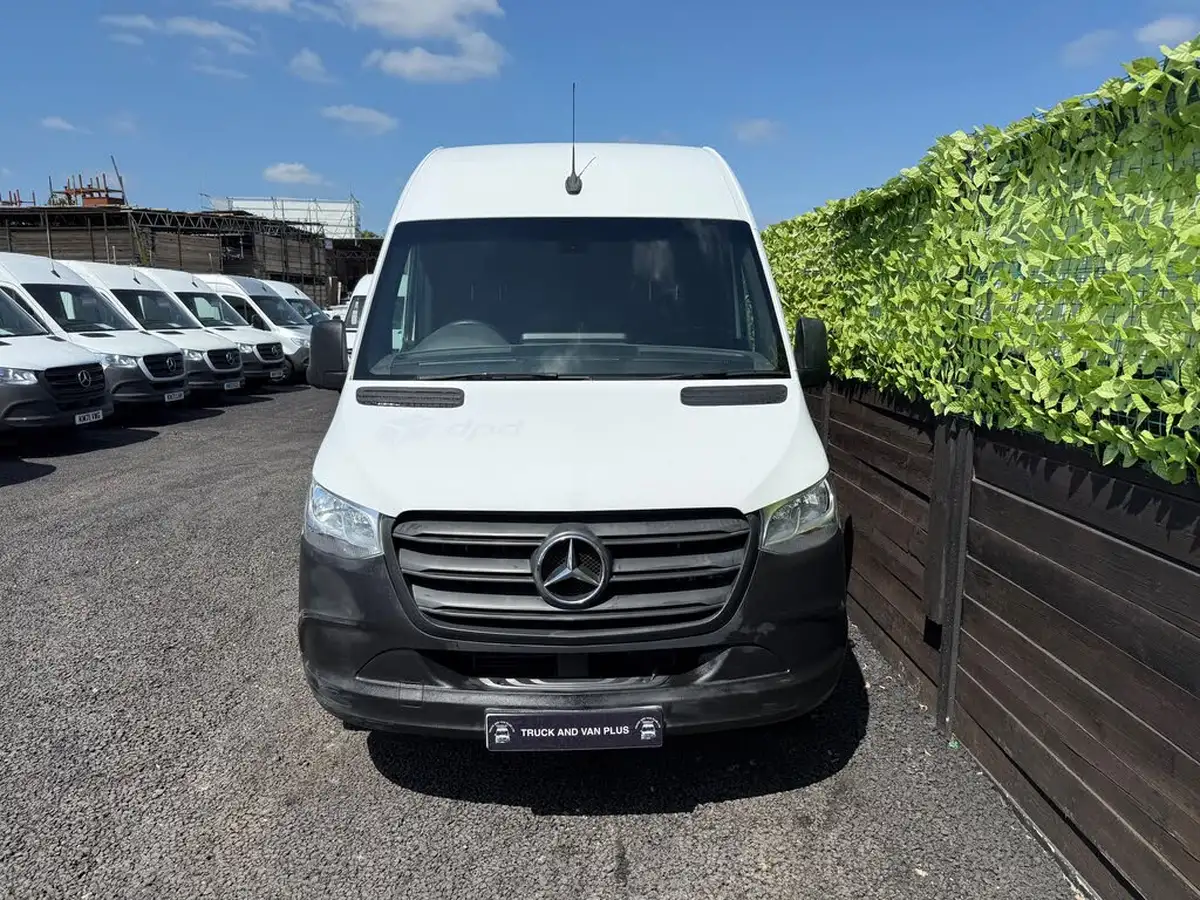 2018-mercedes-benz-sprinter-21cdi-311-l2h1-panel-van-rwd-eco-gear-360-big-1