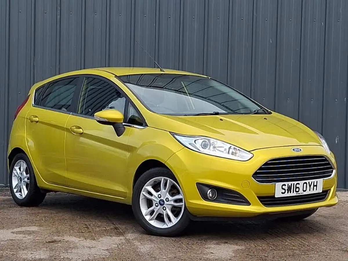 2016-ford-fiesta-125-zetec-5d-big-0
