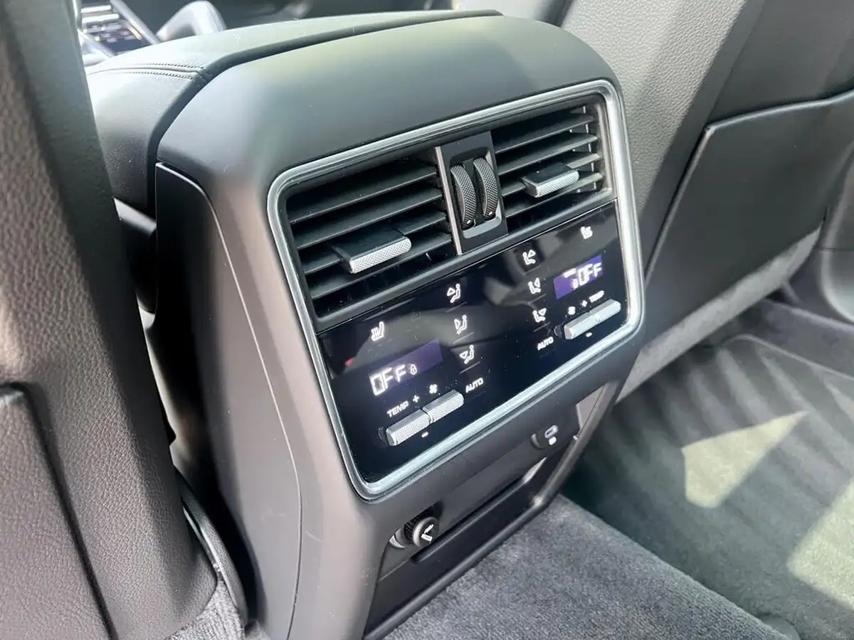 2020-porsche-cayenne-40-v8-turbo-station-wagon-big-22