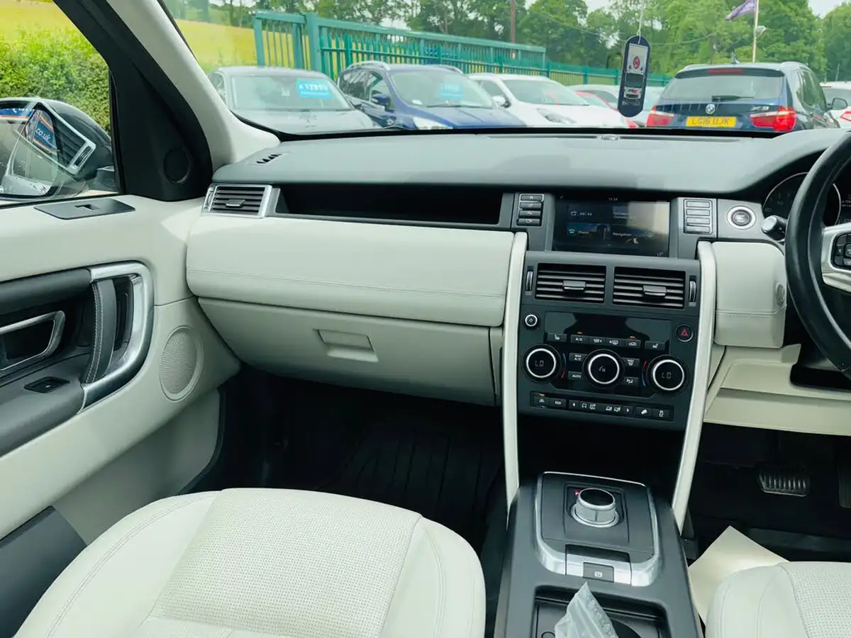 2016-land-rover-discovery-sport-20td4-hse-180ps-4x4-auto-big-28