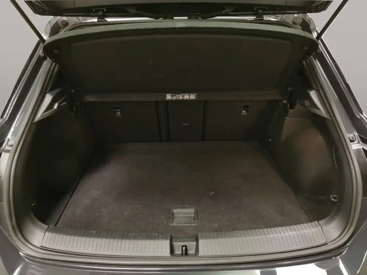 2021-volkswagen-t-roc-15-tsi-black-edition-big-40