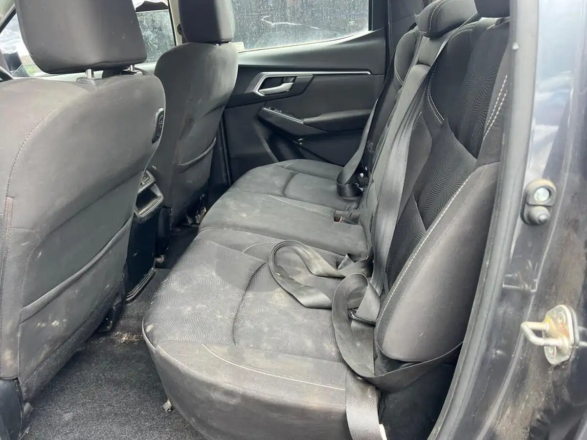 2021-isuzu-d-max-19td-dl20-double-pickup-big-12