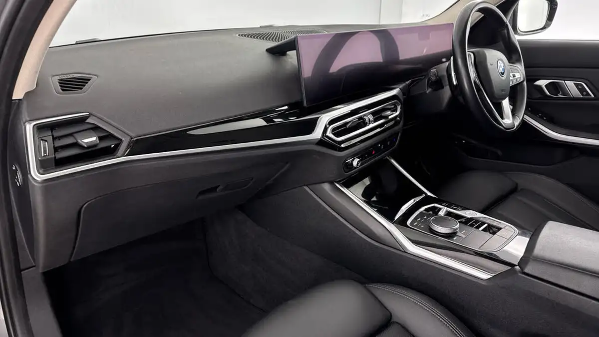 2022-bmw-3-series-20-330e-sport-touring-5d-big-9