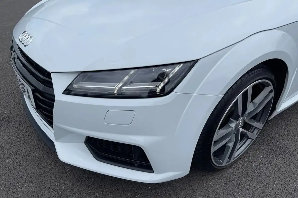 2015-audi-tt-coupe-20-tdi-s-line-big-25