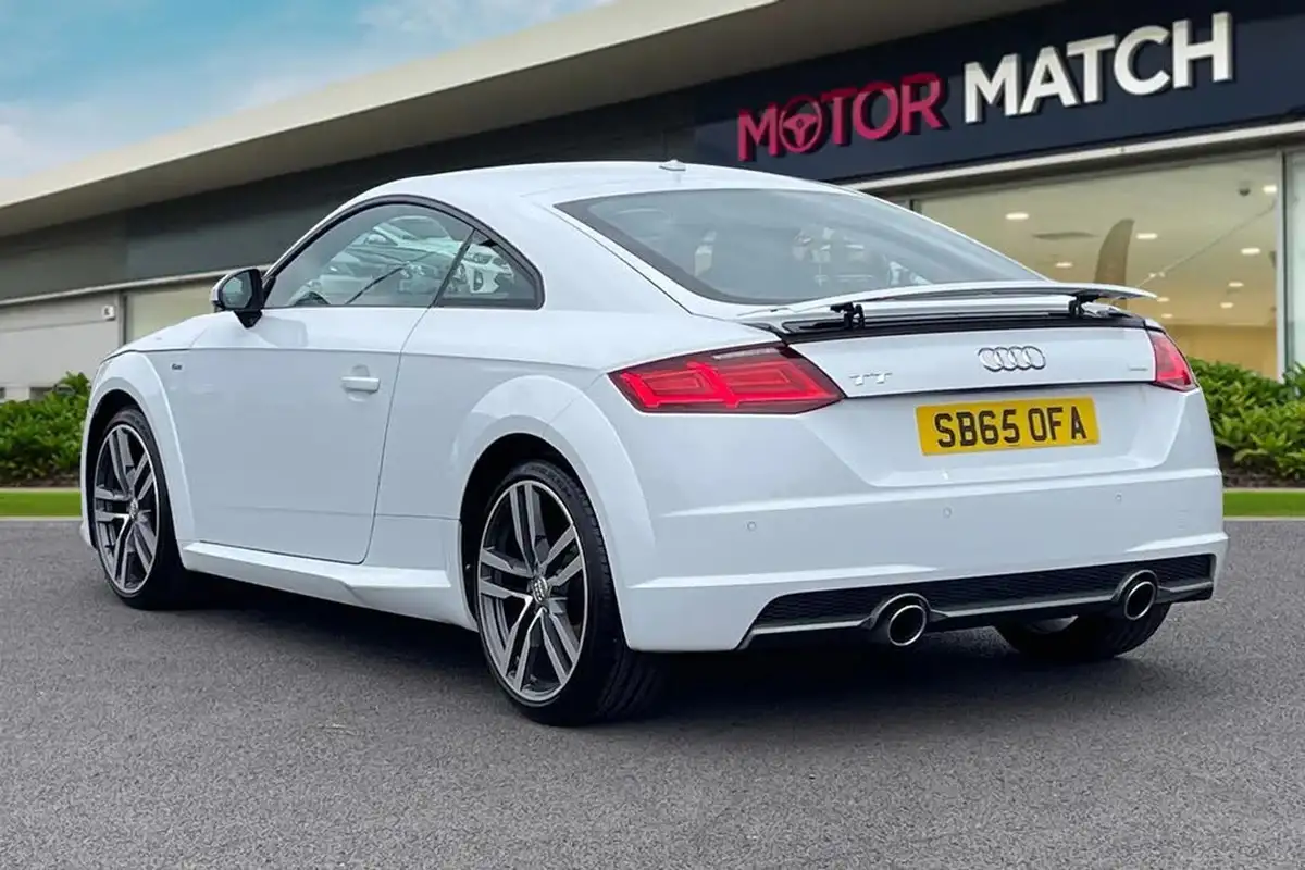 2015-audi-tt-coupe-20-tdi-s-line-big-1