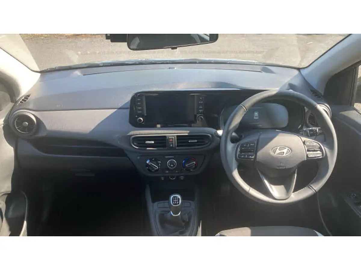 2025-hyundai-i10-10-advance-63ps-big-9