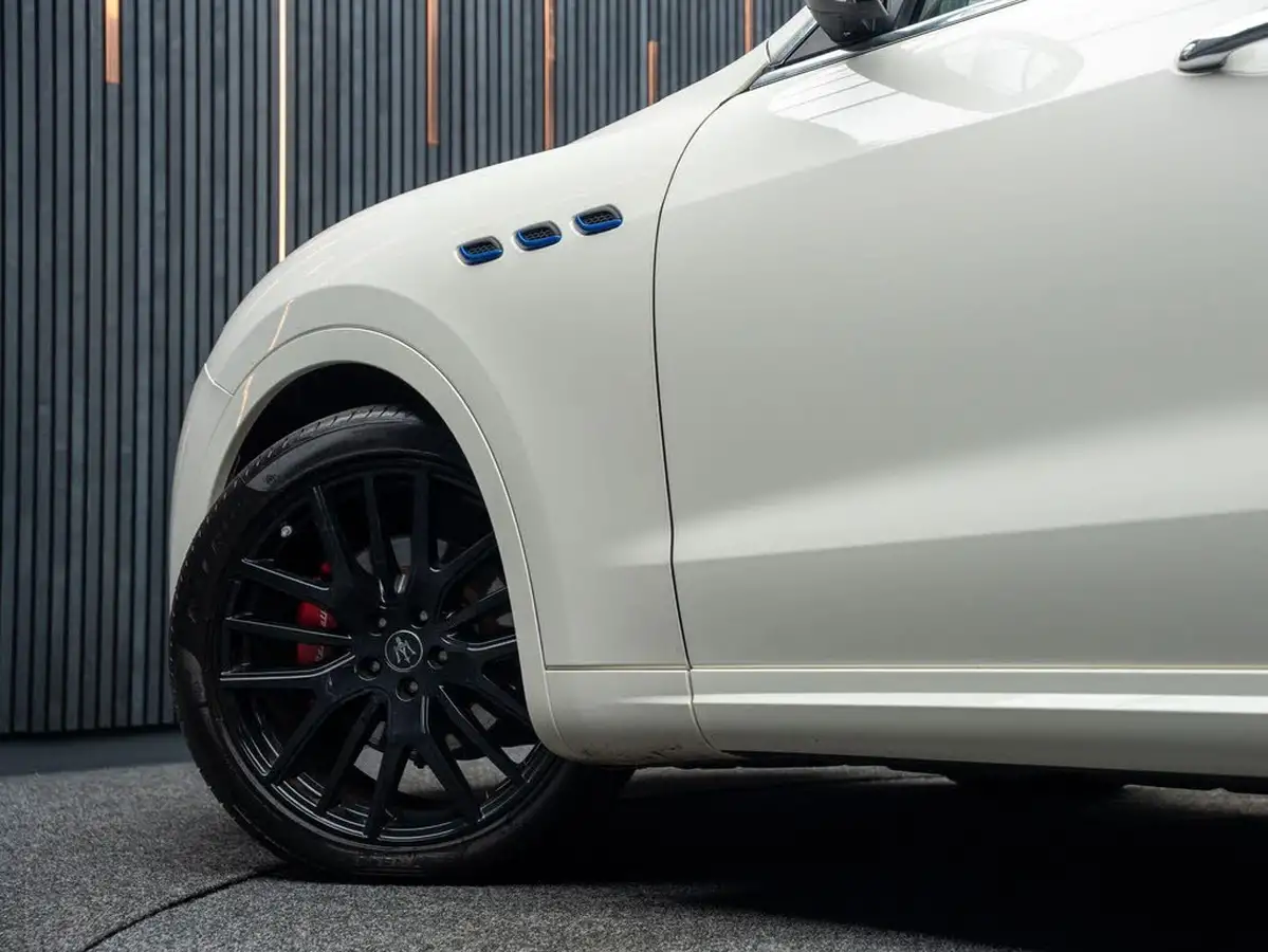 2022-maserati-levante-20-gt-big-27