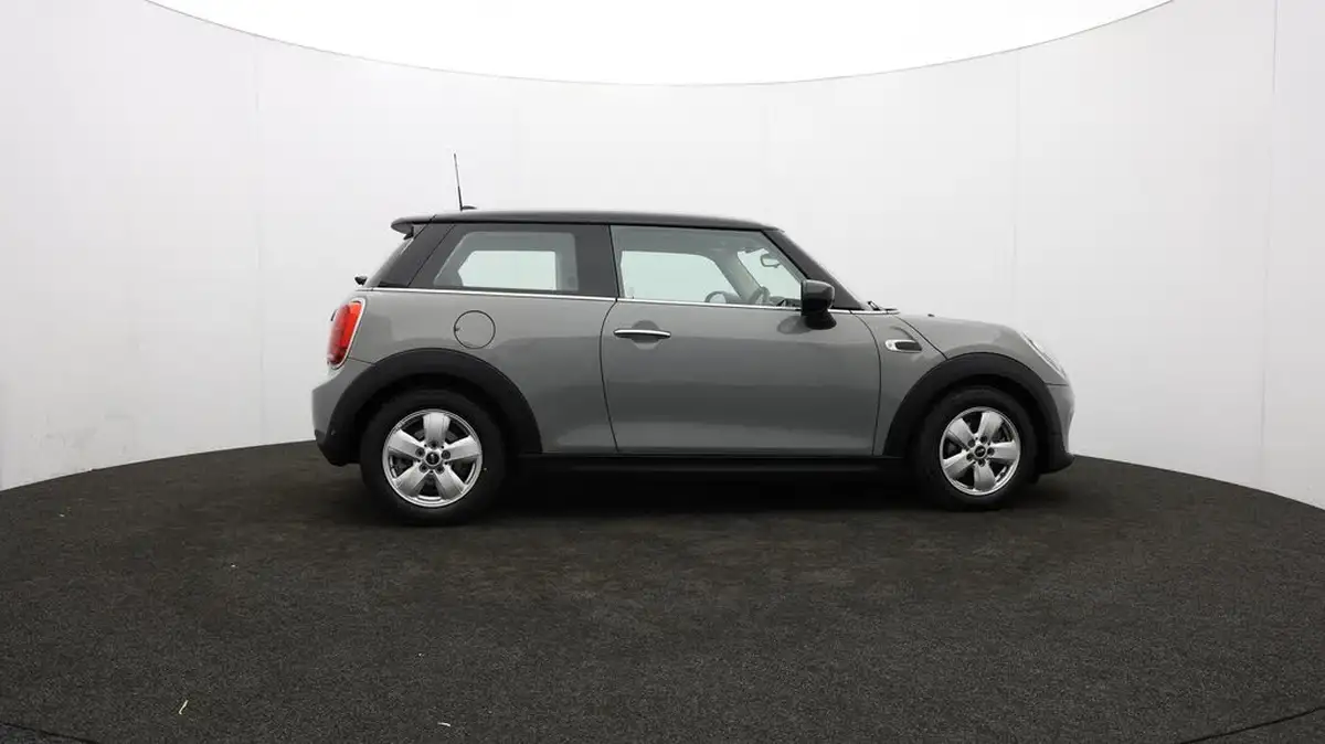 2020-mini-cooper-15-cooper-classic-nav-hatchback-3d-big-40