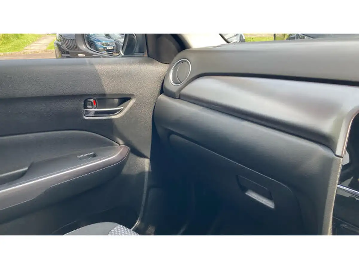 2023-suzuki-vitara-15-sz-t-big-38