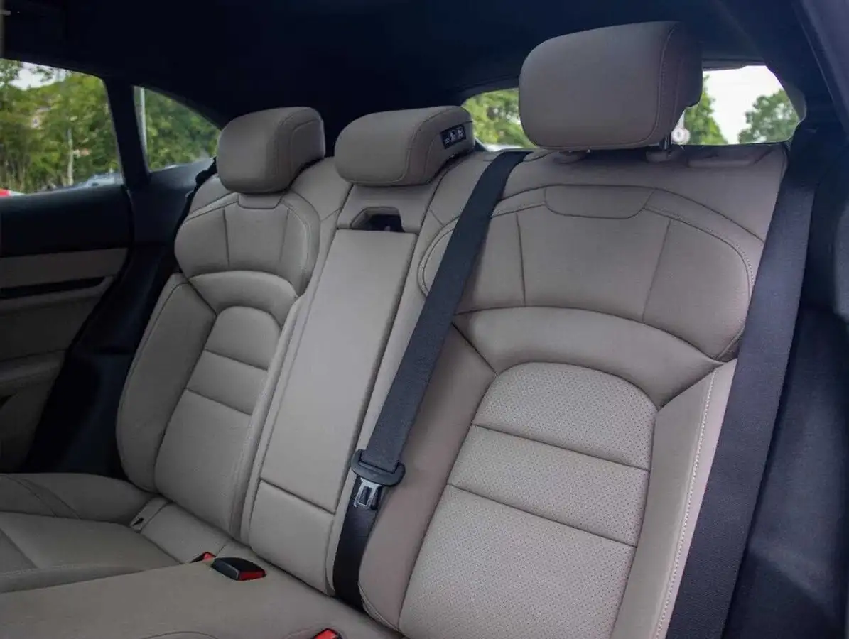 2023-porsche-taycan-e-4s-sport-turismo-571ps-performance-battery-plus-big-30