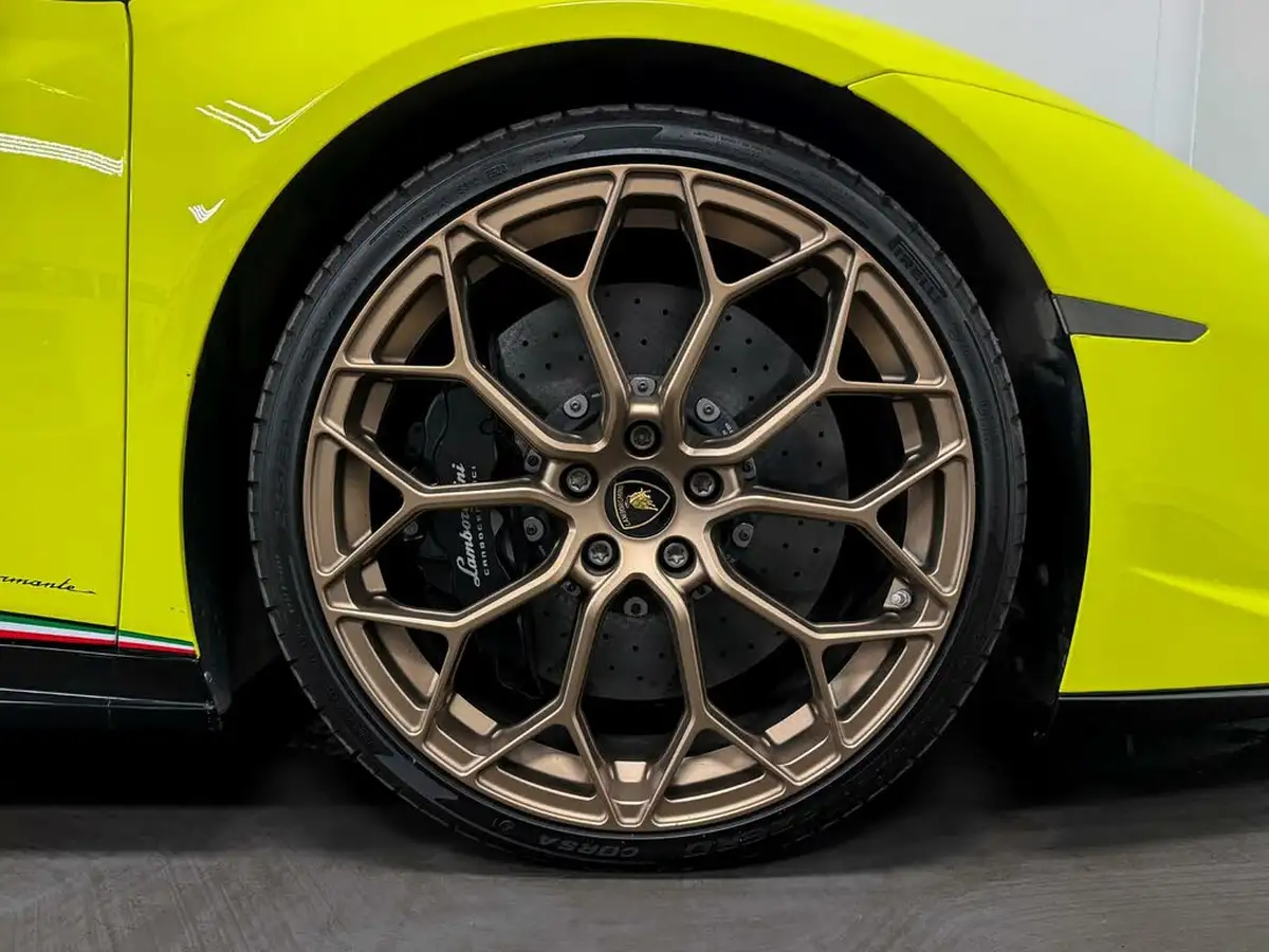 2019-lamborghini-huracan-big-65