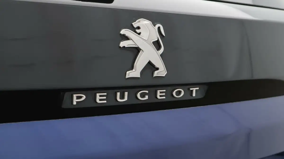 2020-peugeot-3008-suv-15-bluehdi-gt-line-eat8-big-23