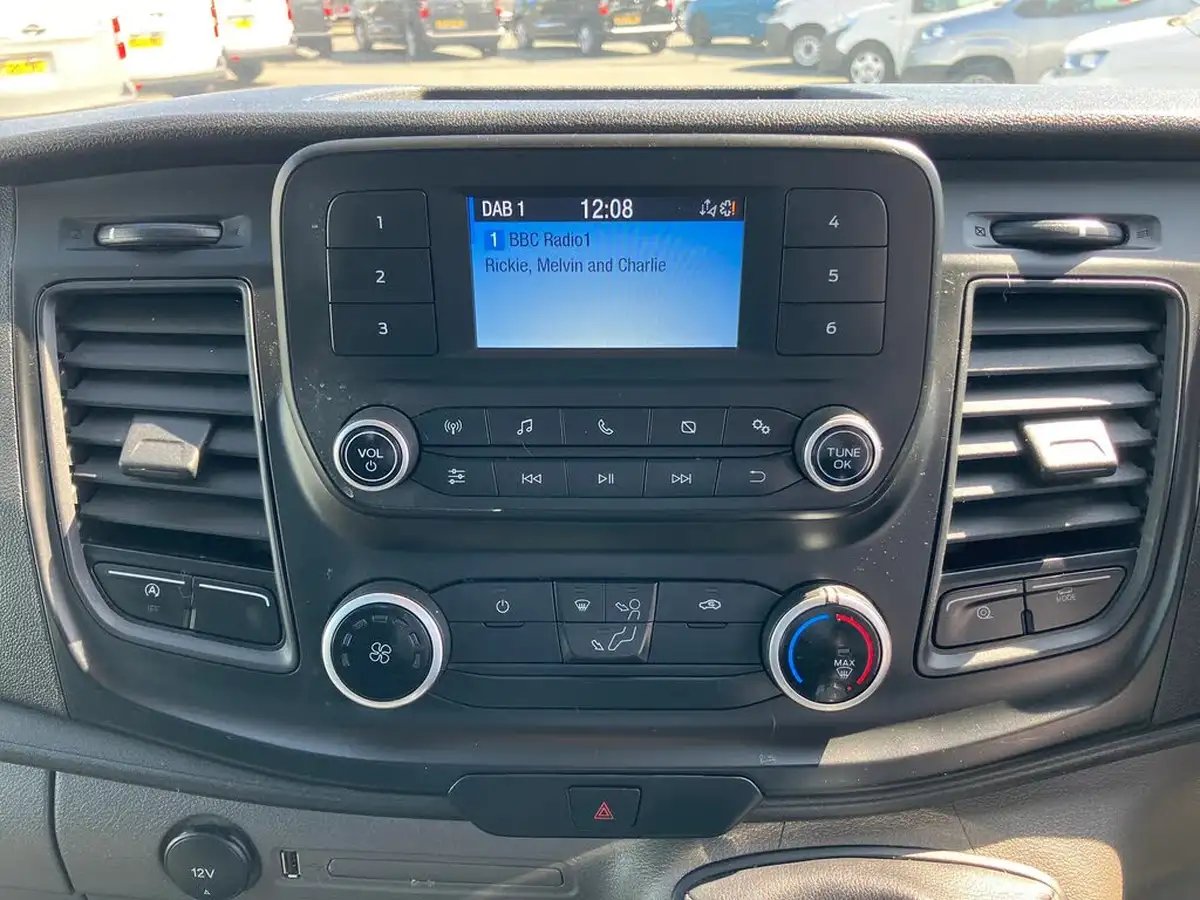 2022-ford-transit-20tdci-350-l2h1-leader-130pseu6dt-fwd-cab-big-12