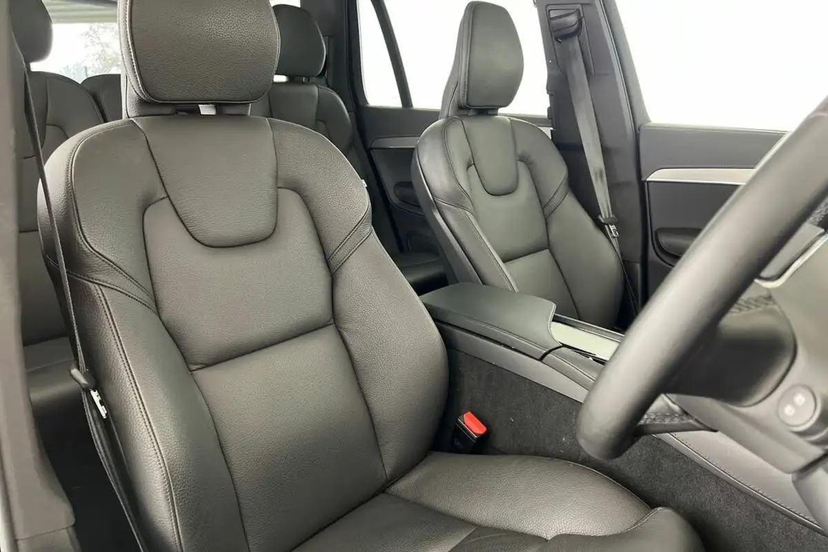 2024-volvo-xc90-20-t8-plus-big-31