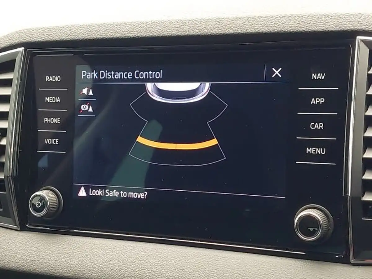 2023-skoda-karoq-15-tsi-se-drive-dsg-big-13