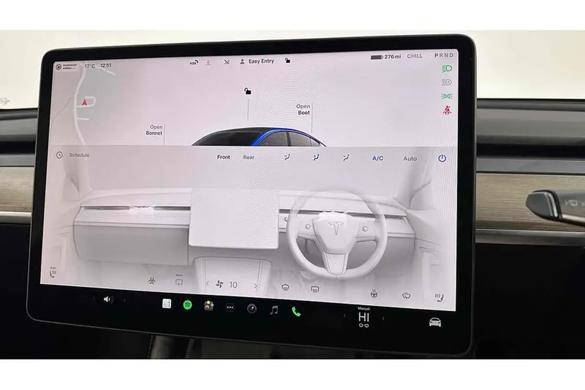 2022-tesla-model-y-e-long-range-big-42