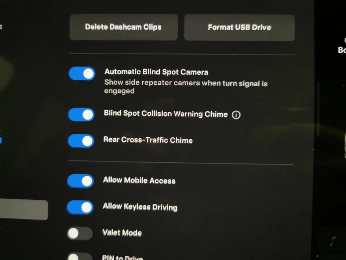 2023-tesla-model-y-e-rwd-big-21