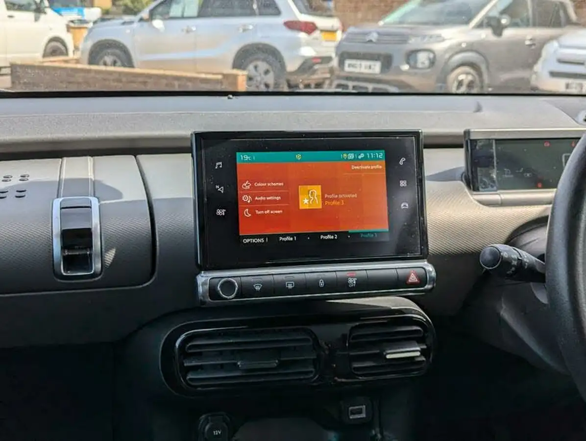2019-citroen-c4-cactus-12-puretech-flair-110ps-eat6-big-9